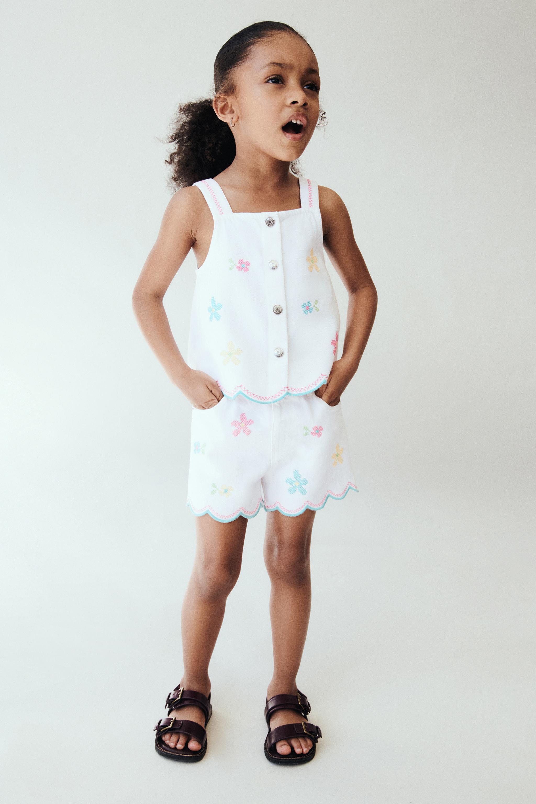 CROSS-STITCH FLORAL TWILL TOP